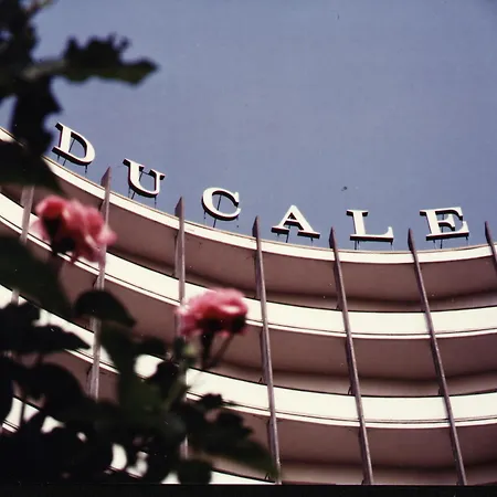 ホテル Ducale