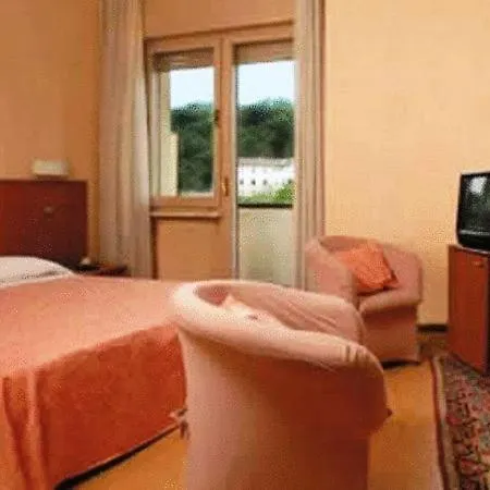 ホテル Ducale Tabiano Terme